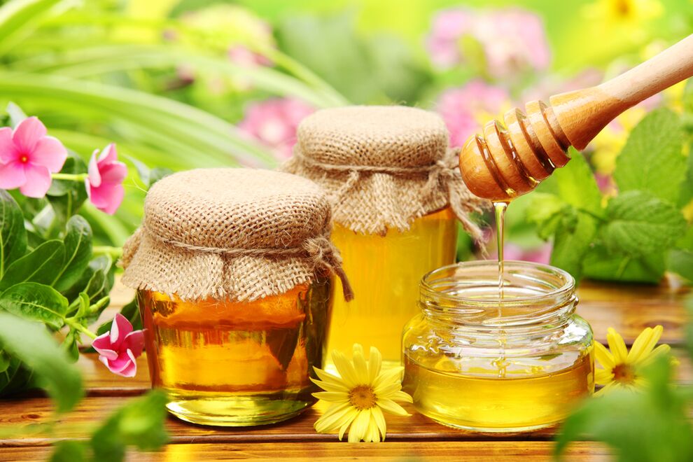 Med je narodni antihelmintički lijek koji se rješava parazita kod odraslih i djece. 